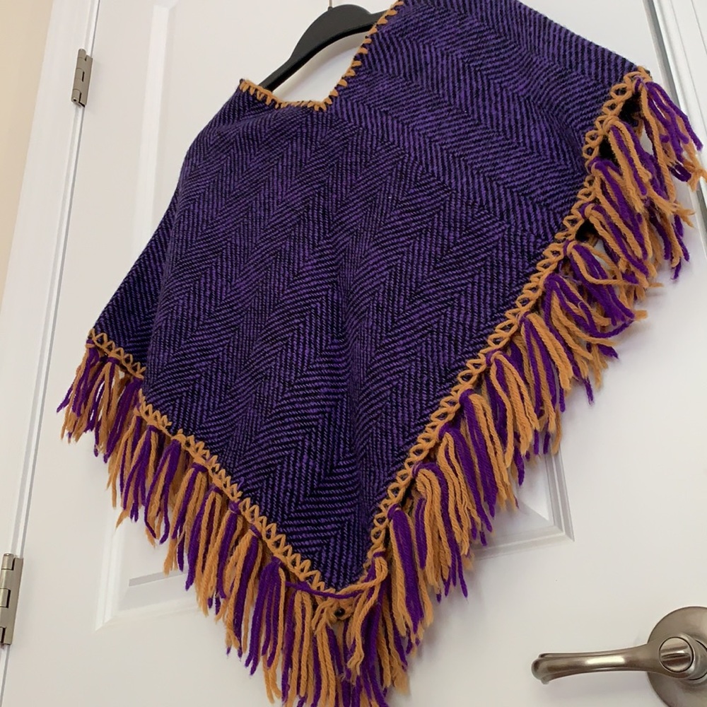 ❤️🔥 *** SOLD *** Artisan child’s poncho - handwoven in Quebec - Picture 3 of 10